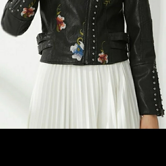 Women Leather Floral Print Embroidery Jacket - Picture 4 of 16